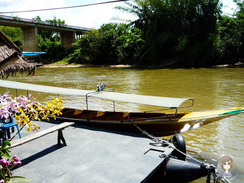 Ein typisches Longtail Boat in Thailand