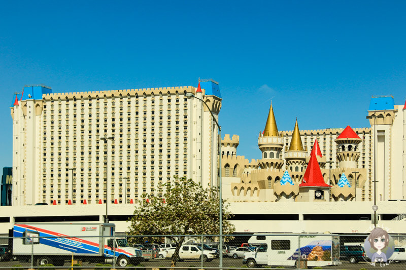 Parkplatz des Excalibur Hotels