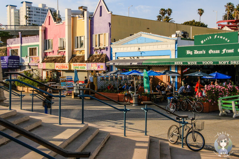 Cafés in Santa Monica