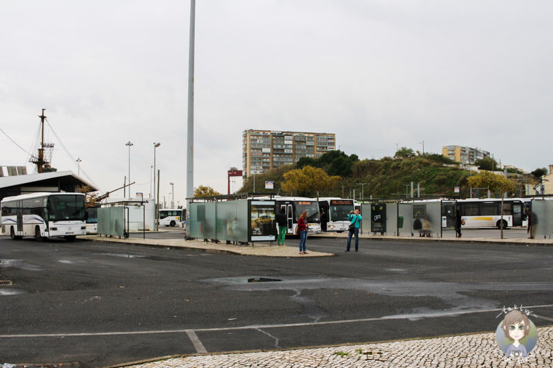 Der Busbahnhof von Almada