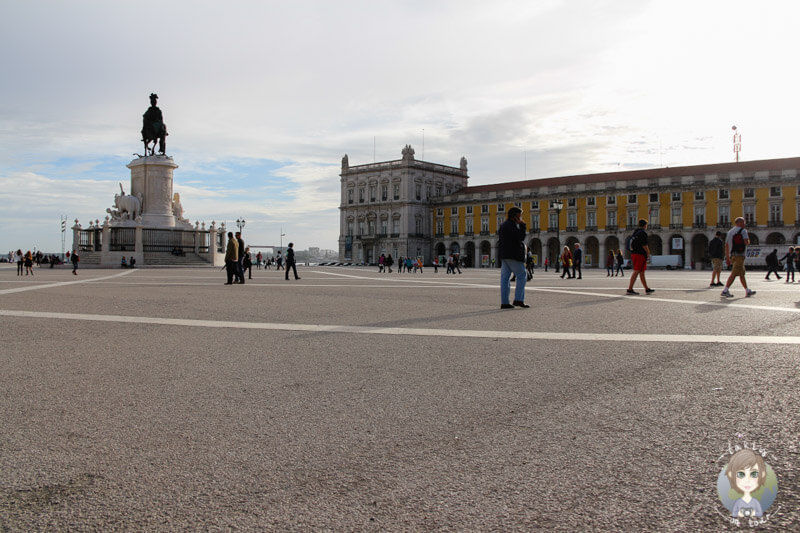 Der Plaça do Comerçio in Lissabon