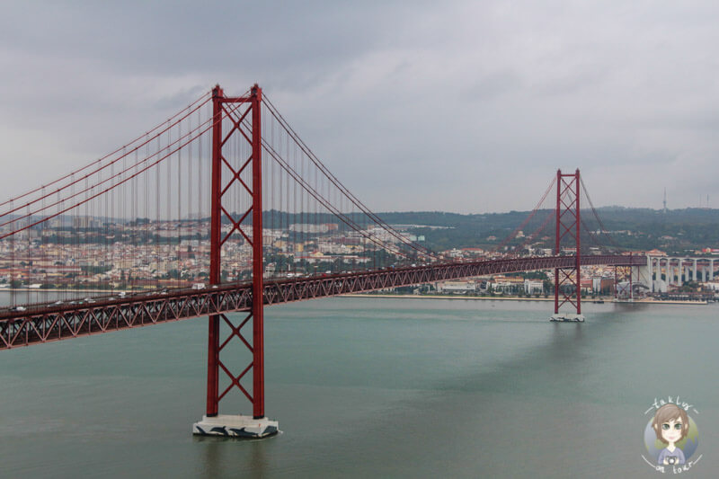 Ein Wahrzeichen von Lissabon, die Ponte 25 de Abril