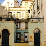 Schöne Gebäude in Alfama