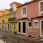 Bunte Häuser in Almada