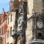 Blick auf die astronomische Uhr in Prag