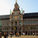 Das Stadthuis auf dem Grote Markt in Antwerpen