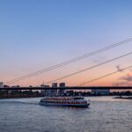 Ausflug an das Rheinufer Düsseldorf