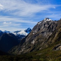 beeindruckende Landschaft auf der Fahrt vom Milford Sound