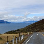 Die Makarora-Lake Hawea Road entlang des Lake Hawea