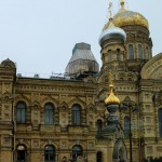 goldenes Gebäude in St. Petersburg
