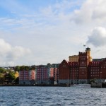 Der Blick vom Wasser auf Stockholm