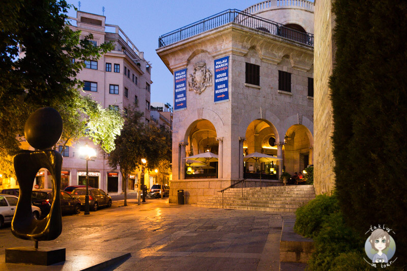 Die schön beleuchteten Gassen in Palma, Mallorca