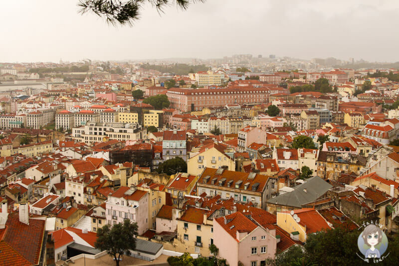 Blick auf Lissabon vom vom Miradouro da Graça