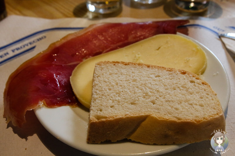 Pan, Jamón y Queso en el restaurante Es Verger