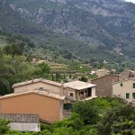 schöne Häuser im Bergdorf Fornalutx, Mallorca