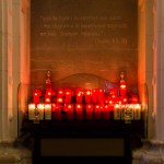 Kerzen in der Klosterkirche Sant Salvador