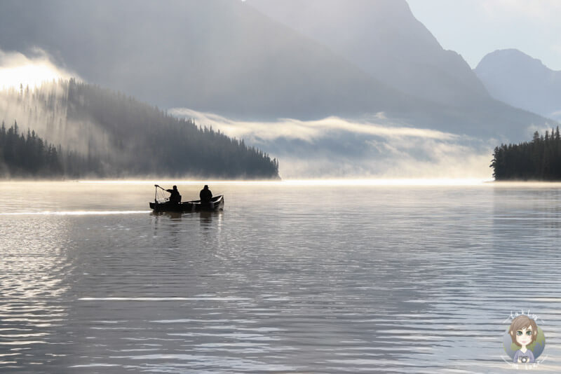 Angler auf dem Maligne Lake, Jasper National Park, Kanada