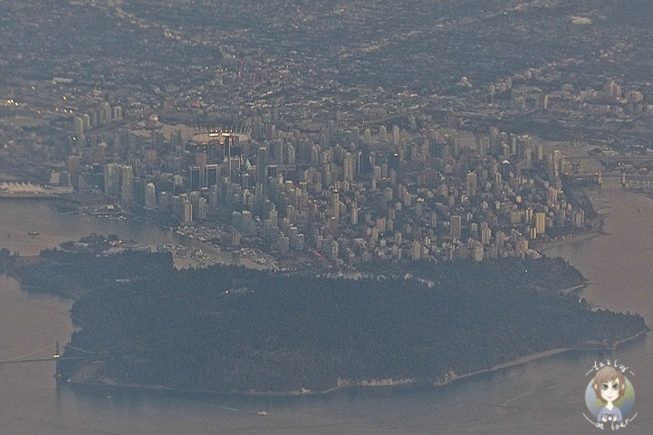 Ein Blick aus dem Flugzeug auf Vancouver, Kanada