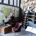 Gemütlicher Teil neben der Rezeption vom Cosy Camp, Auvergne