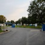 Einfahrt auf den Aire de Camping-Car Moulins, Frankreich
