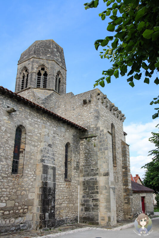 Die Kirche St. Jean Baptiste in Charroux, Auvergne, Frankreich