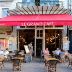 Le Grand Café auf dem Place d’Allier, Moulins, Frankreich