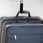 Praktische Bestimmung des Gewichts von Koffer und Gepäck - die Korona Kofferwaage