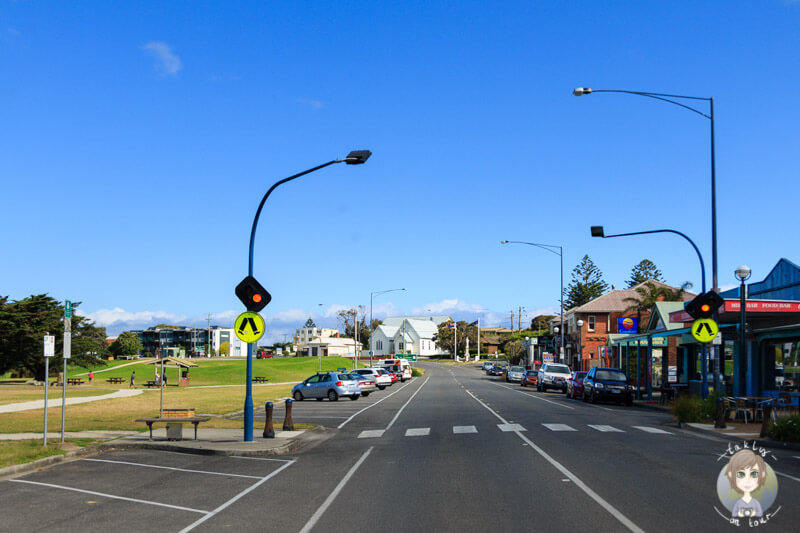 Fahrt durch Apollo Bay, Victoria, Australien