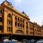 Bahnhof, Station in der Flinders Street Melbourne