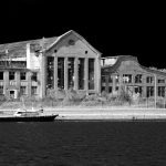 Eine alte Lagerhalle in Wilhelmshaven
