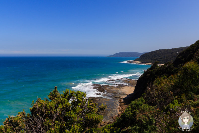 Weiter Blick über die Bucht auf der Great Ocean Road, Viewpoint