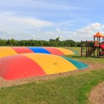 Kinderspielplatz auf dem Campingplatz in Nakskov, Dänemark