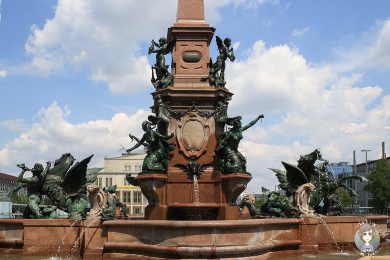Mendebrunnen auf dem Augustusplatz in Leipzig