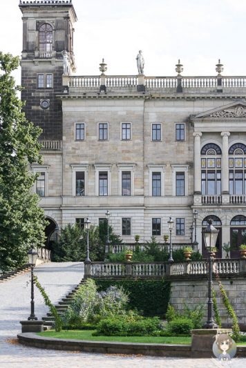 Linker Fluegel vom Schloss Albrechtsberg Dresden