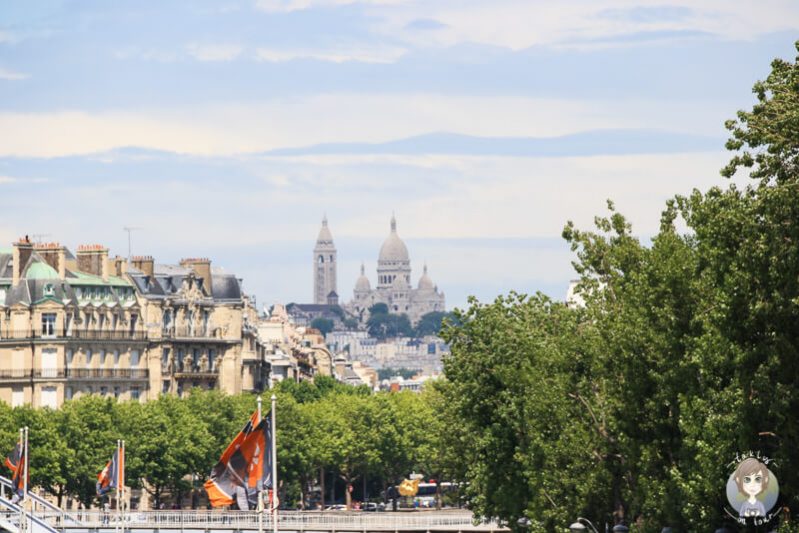 Basilika Sacré-Cœur in der Ferne