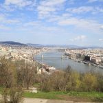 Der erste Blick vom Gellértberg in Budaoest mit einem Reiseobjektiv von Canon
