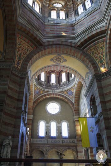 Das Innere der Kathedrale de la Major Marseille