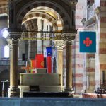 Flaggen in der Kathedrale de la Major