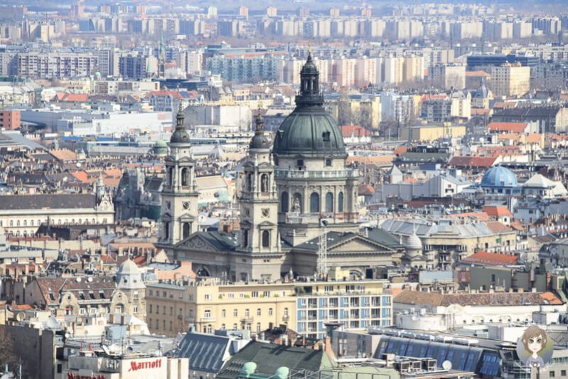Die Sankt Stephans Basilika von Budapest vom Aussichtspunkt an der Zitadelle
