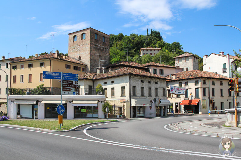 Die Hauptstraße in Conegliano Italien