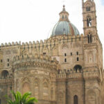 Blick auf die Kathedrale von Palermo beim Camping in Europa