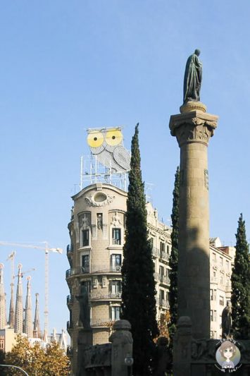 Erster Blick auf die Spitzen der Sagrada Familia auf unserer Reise mit der AIDA in Barcelona