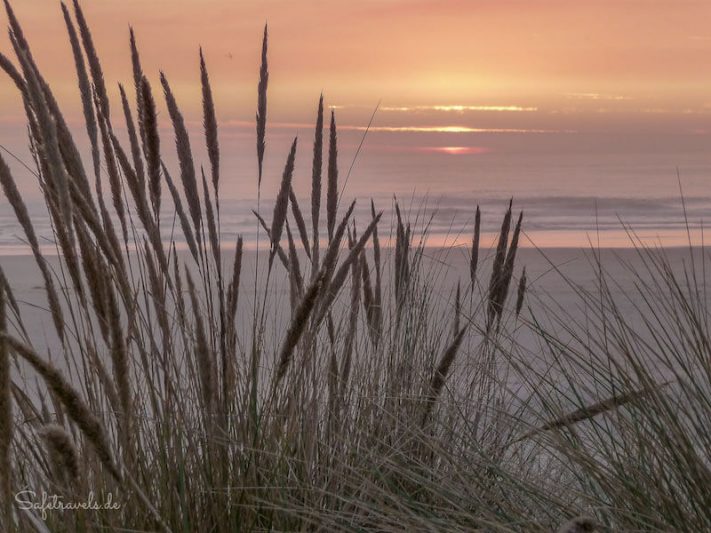 Sonnenuntergang am Umpqua Beach ist einer der Westkueste USA Tipps von Safetravels Foto: ©Silke Weidemann & Markus Ramm Foto: ©Silke Weidemann & Markus Ramm