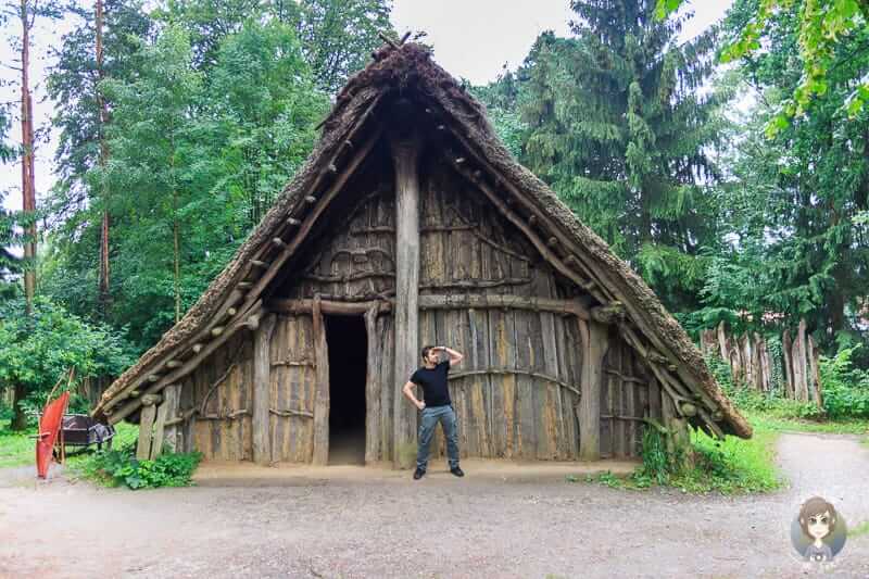 Eine Hütte in unserem Ausflugstipp Archäologisches Freilichtmuseum Oerlinghausen