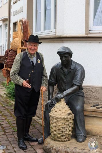 Der Korbmacher mit Rief Ewerling aus Dalhausen, Beverungen
