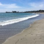 Der schöne Sandstrand am Doheny State Beach in Dana Point