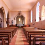 Blick in die Kirche von Saint Maurice im Departement Loire