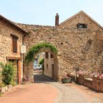 Ein Haus in Saint-Jean-Saint-Maurice sur Loire in Frankreich