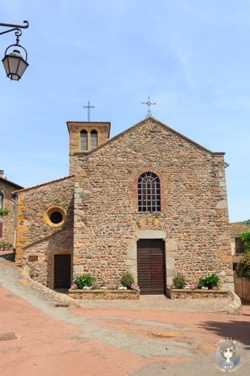Die Eglise Saint Maurice im Village de caractere en Loire