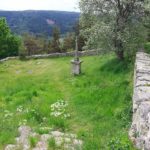 Spaziergang durch Montarcher in der Loire Frankreich